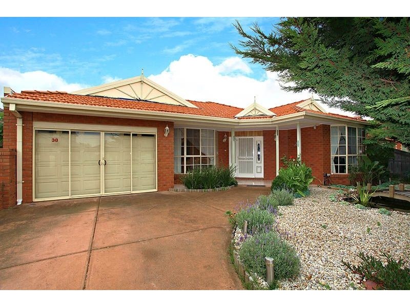 38 Kunat Street, Deer Park VIC 3023