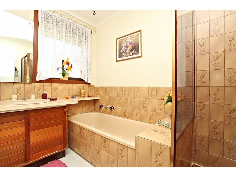 1 Bracknell Place, Deer Park VIC 3023