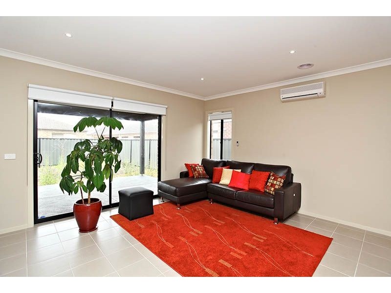 9 Drummond Circuit, Derrimut VIC 3030