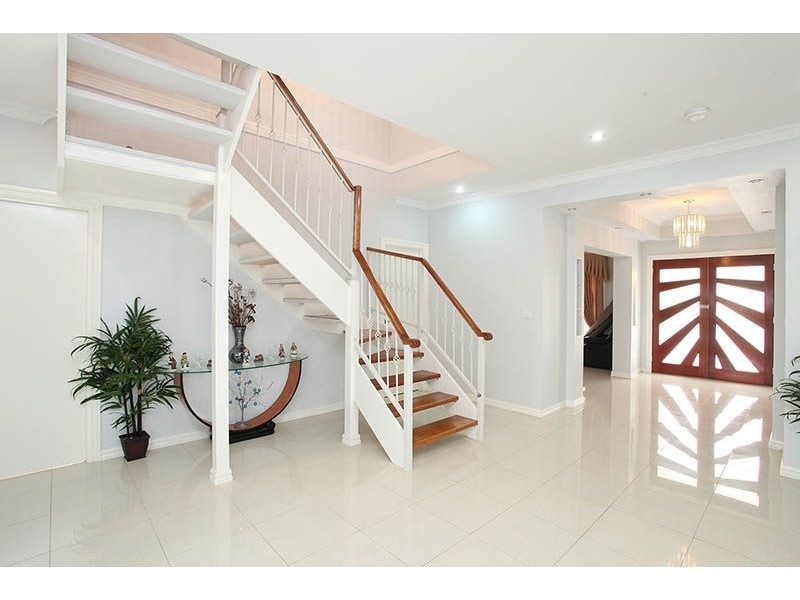 2 Classic Court, Deer Park VIC 3023