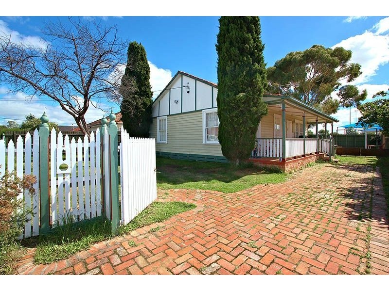 12 Irvine Street, Deer Park VIC 3023