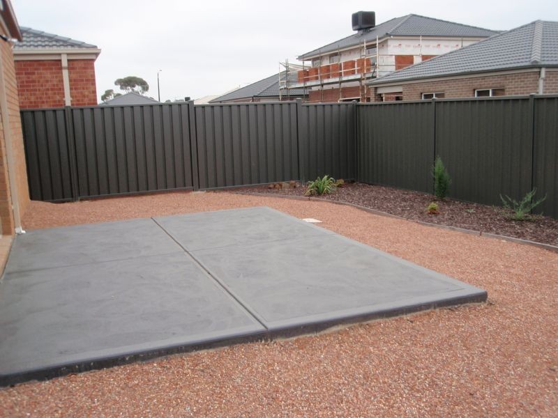 90 Pioneer Drive, Deer Park VIC 3023