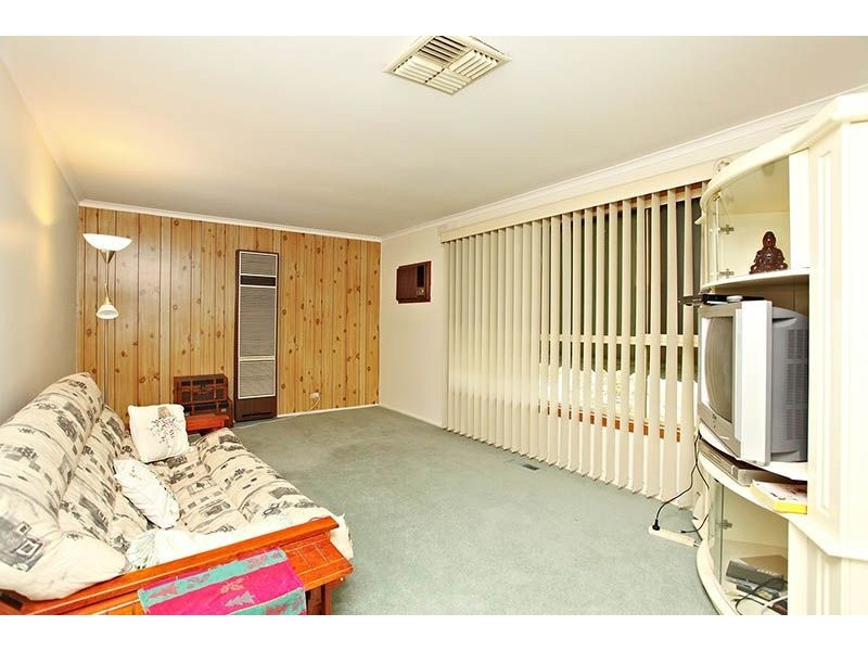 40 Tasman Avenue, Deer Park VIC 3023