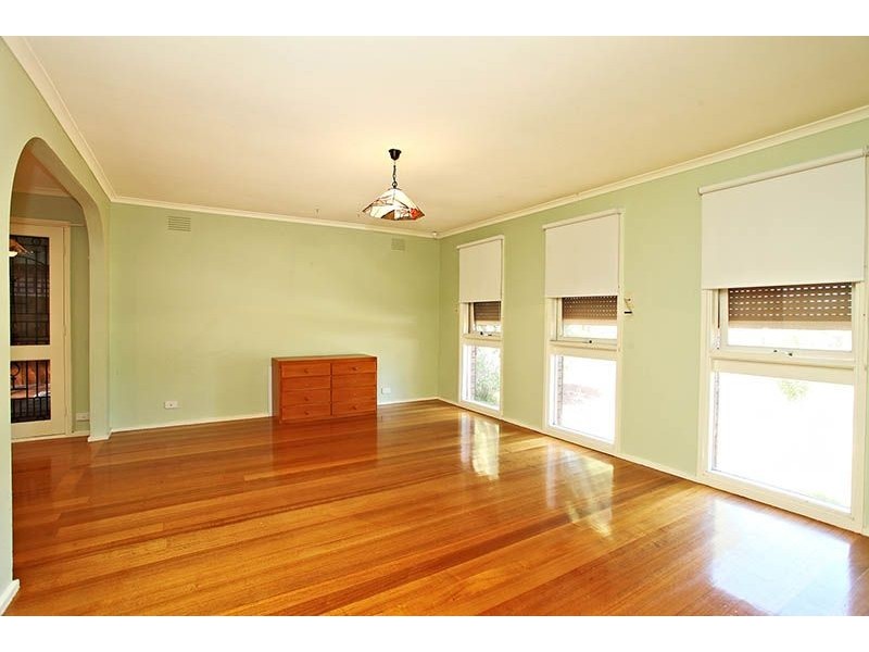 106 Millbank Drive, Deer Park VIC 3023