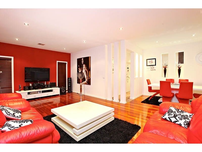 6 Amberley Gardens, Derrimut VIC 3030