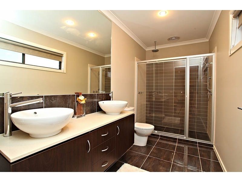 6 Lincoln Drive, Derrimut VIC 3030