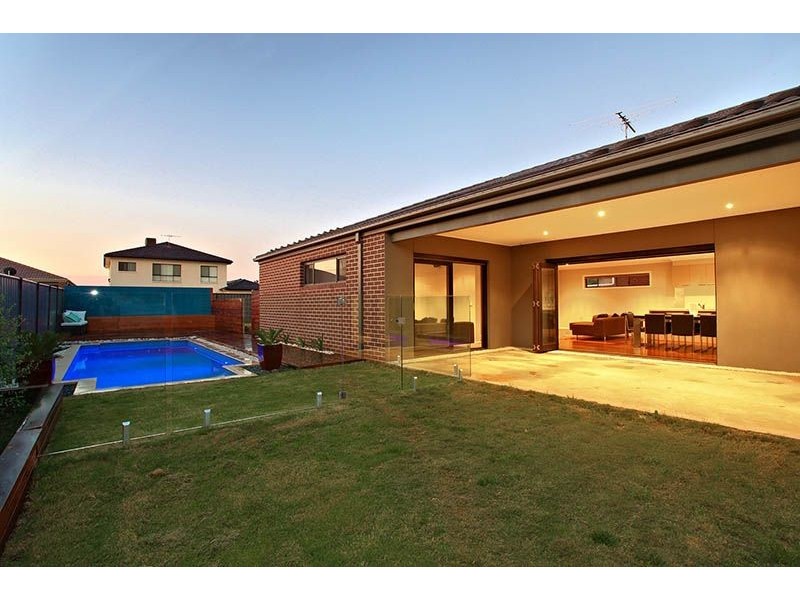 6 Lincoln Drive, Derrimut VIC 3030