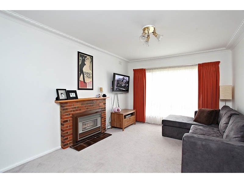 26 Dumfries Street, Deer Park VIC 3023