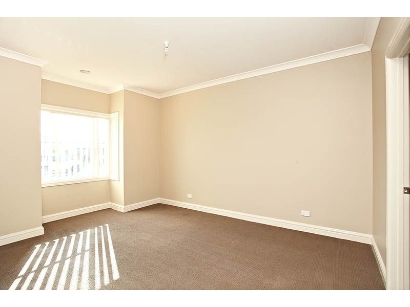 5 Highcroft Place, Cairnlea VIC 3023