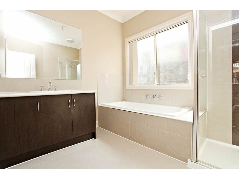 5 Highcroft Place, Cairnlea VIC 3023