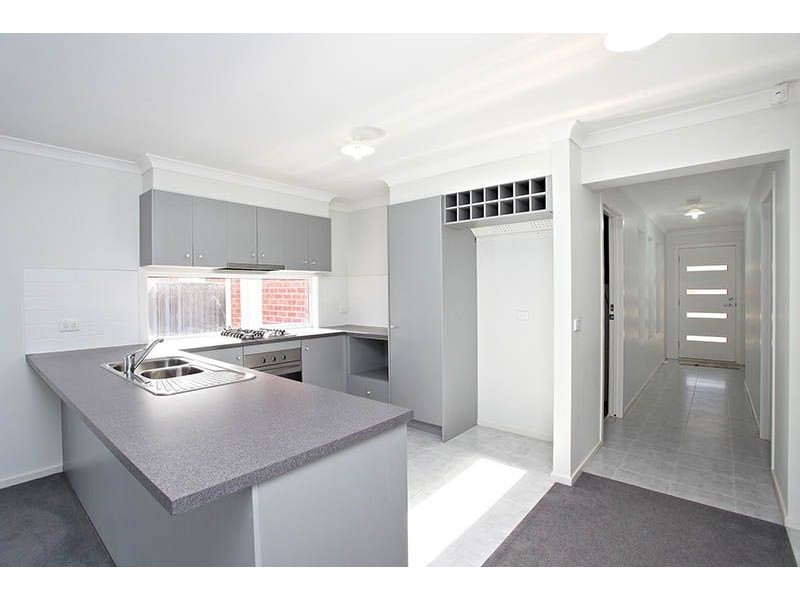 4 Bentley Avenue, Deer Park VIC 3023