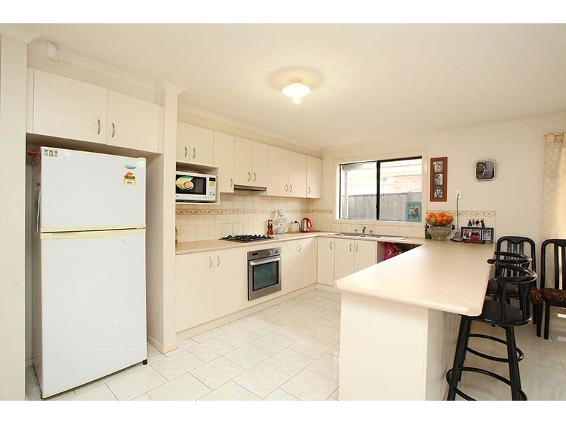 8 Apsley Vista, Derrimut VIC 3030
