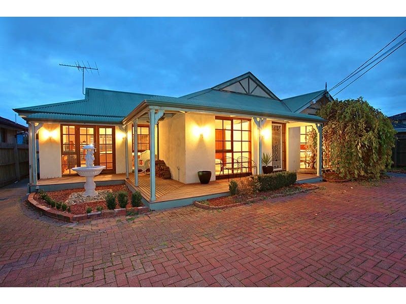 31 Billingham Road, Deer Park VIC 3023