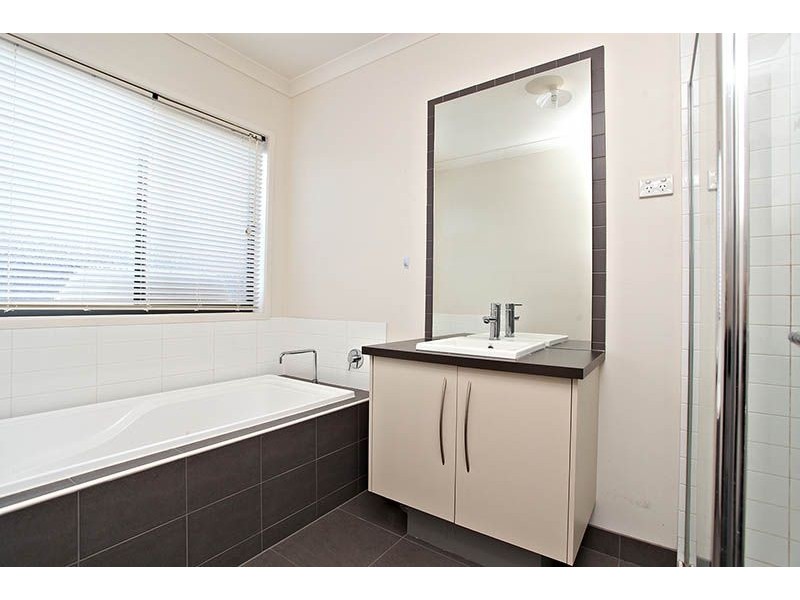 7 Oakham Glade, Derrimut VIC 3030