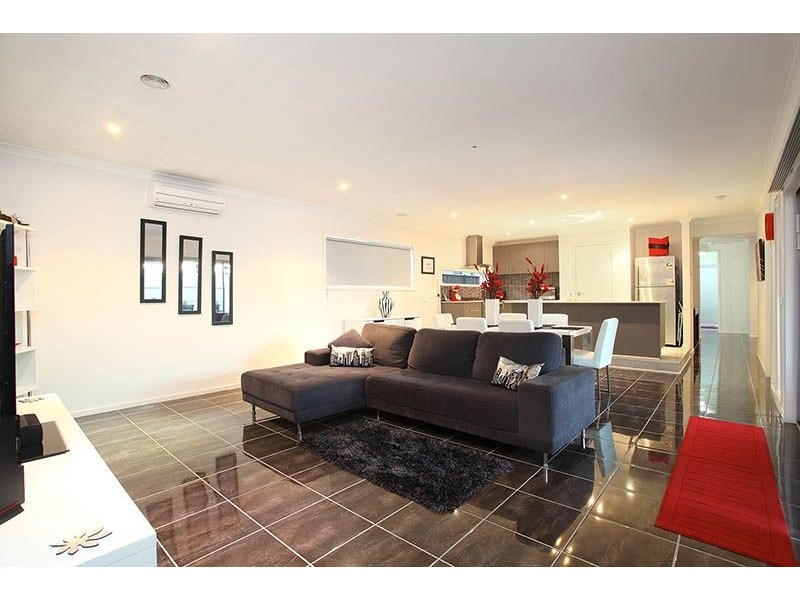 15 Inverness Avenue, Derrimut VIC 3030