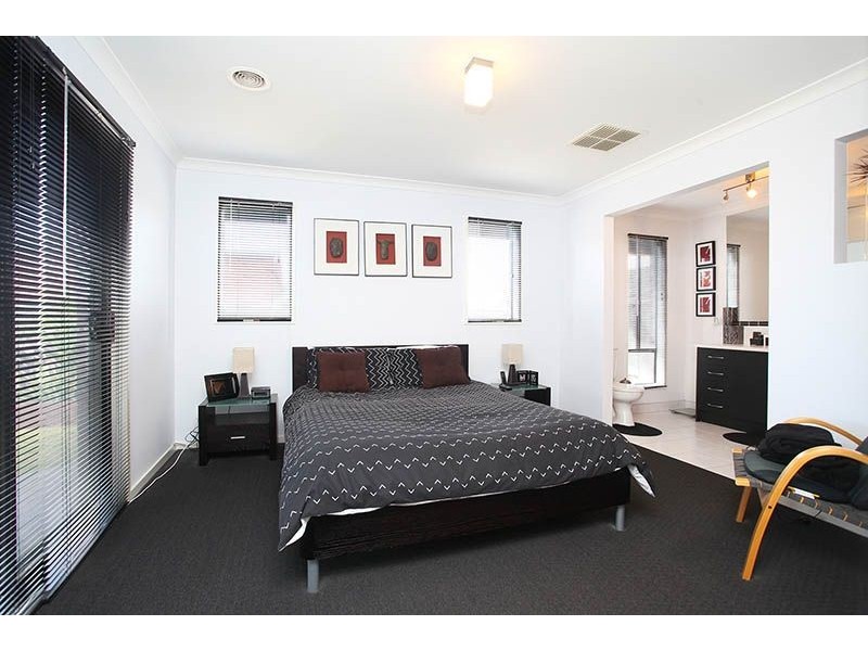 38 Chartwell Crescent, Derrimut VIC 3030