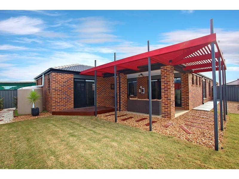 38 Chartwell Crescent, Derrimut VIC 3030