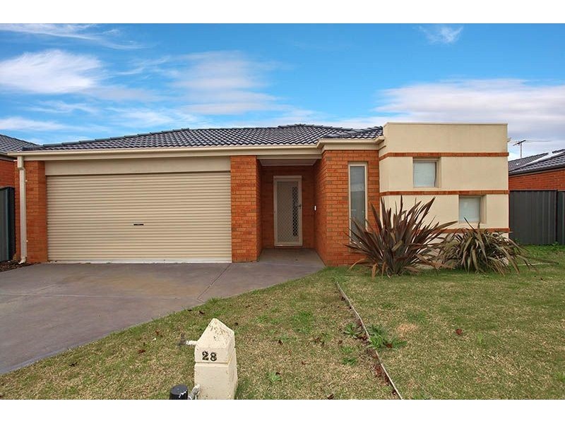 28 Fernhurst Avenue, Derrimut VIC 3030