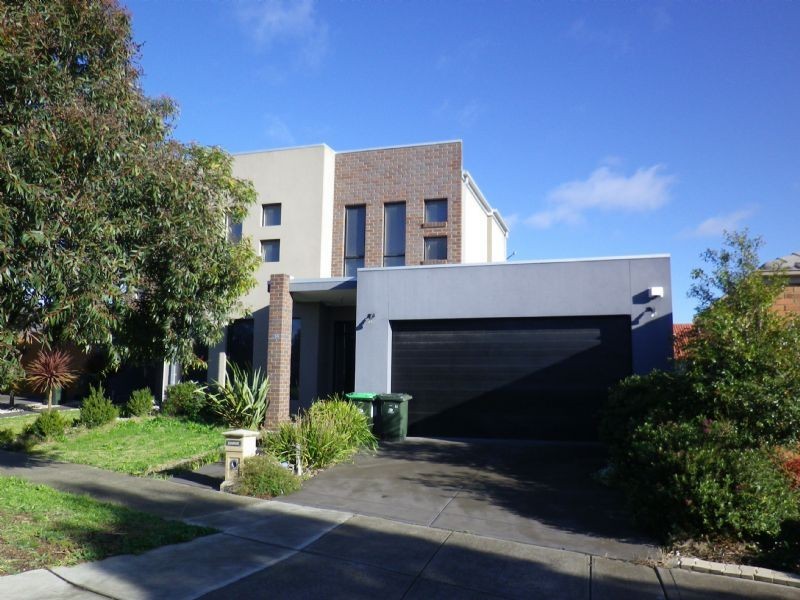 34 Greenstead Way, Cairnlea VIC 3023