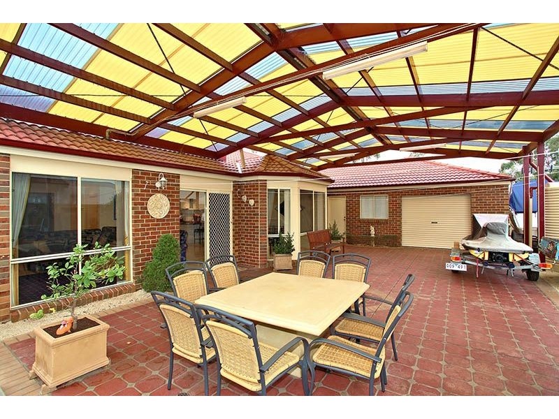 160 Station Road, Cairnlea VIC 3023