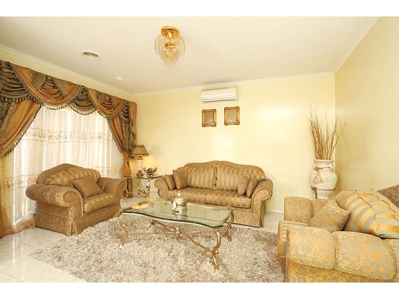 3/36a Robinsons Road, Deer Park VIC 3023