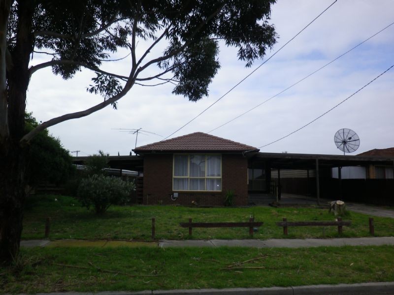 9 Tullaroop Court, St Albans VIC 3021