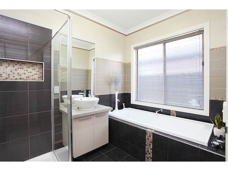 83 Hatchlands Drive, Deer Park VIC 3023