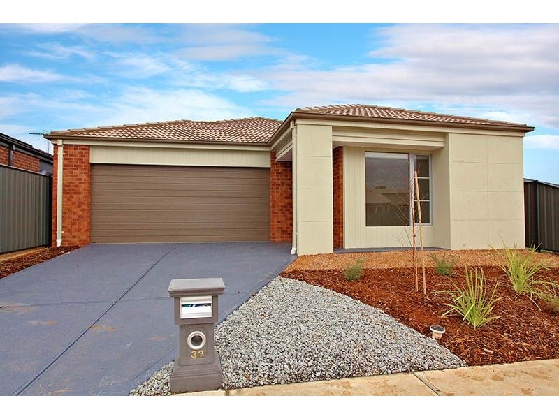 33 Upton Circle, Derrimut VIC 3030