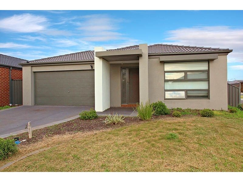 22 Meakin Way, Deer Park VIC 3023