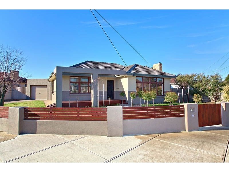 10 Croydon Avenue, Deer Park VIC 3023