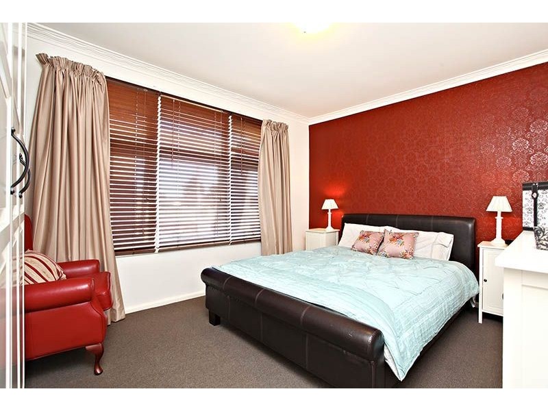 10 Croydon Avenue, Deer Park VIC 3023