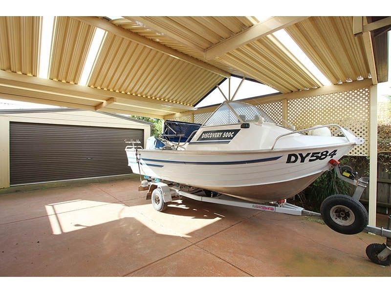 40 Bayliss Road, Deer Park VIC 3023