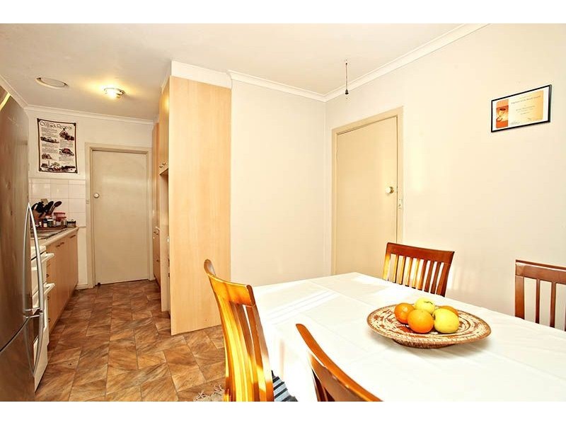 9 Crosslee Court, Deer Park VIC 3023