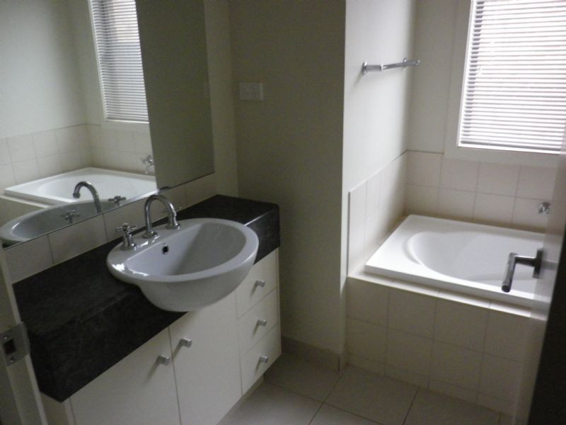 22 Howard Place, Deer Park VIC 3023