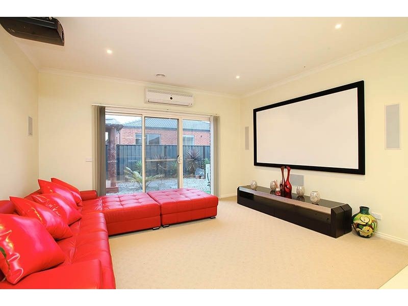 17 Hardwick Crescent, Derrimut VIC 3030
