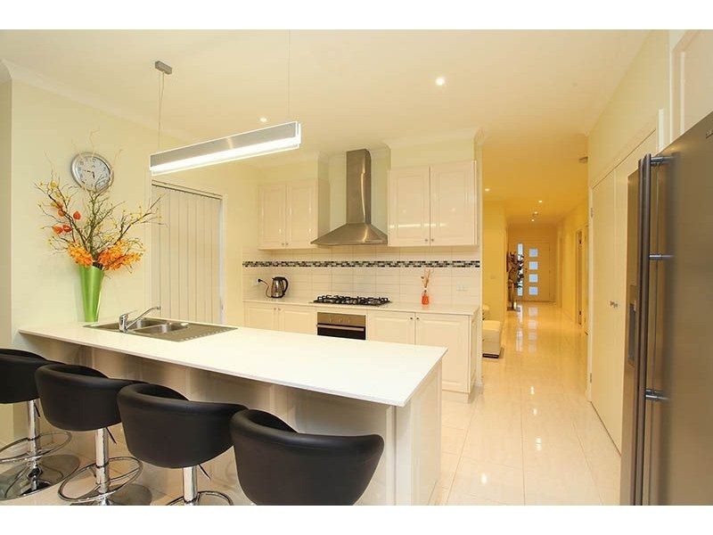 17 Hardwick Crescent, Derrimut VIC 3030