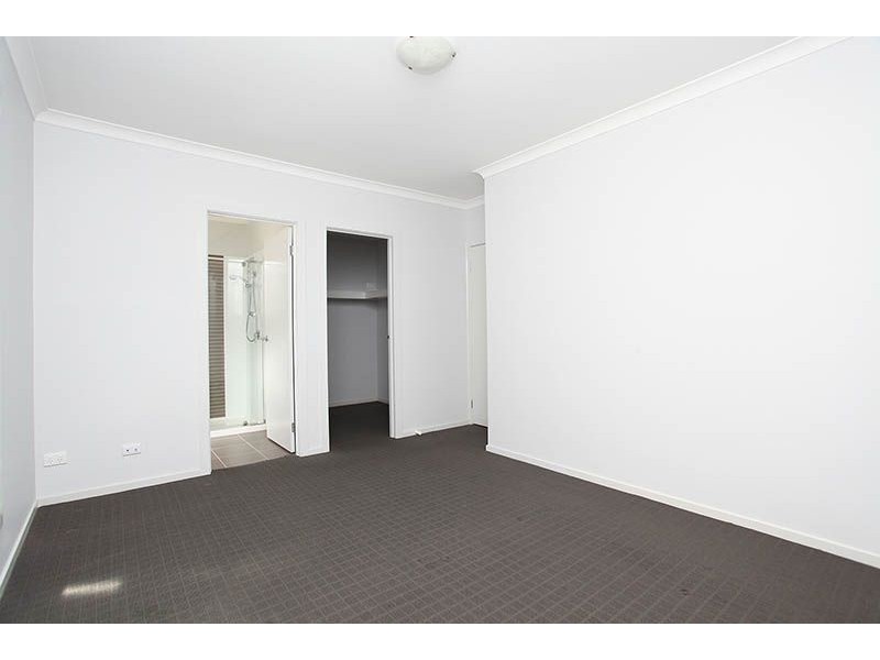 38 Manderston Avenue, Derrimut VIC 3030