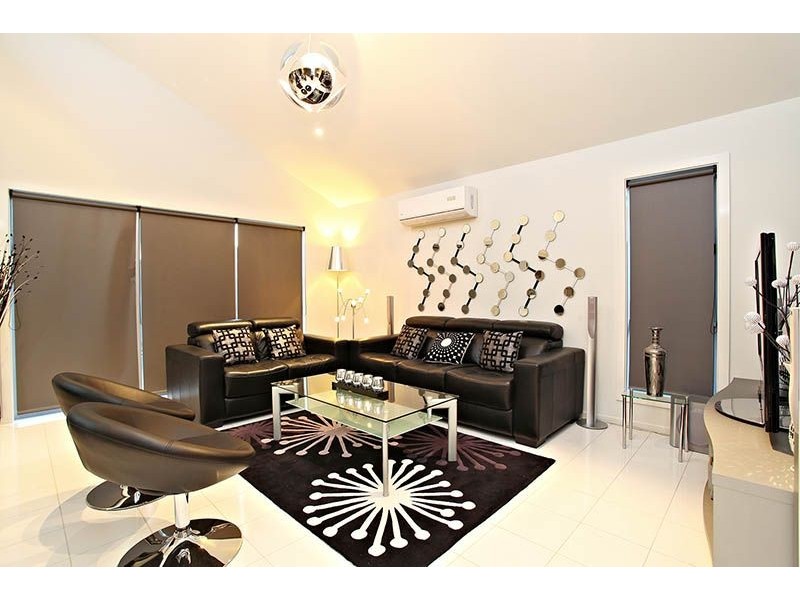 95 Pioneer Drive, Deer Park VIC 3023