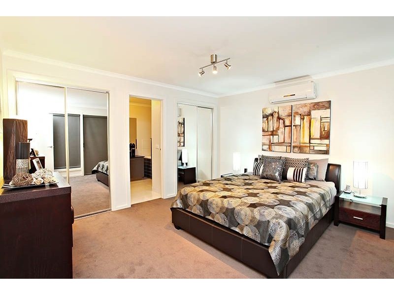 95 Pioneer Drive, Deer Park VIC 3023