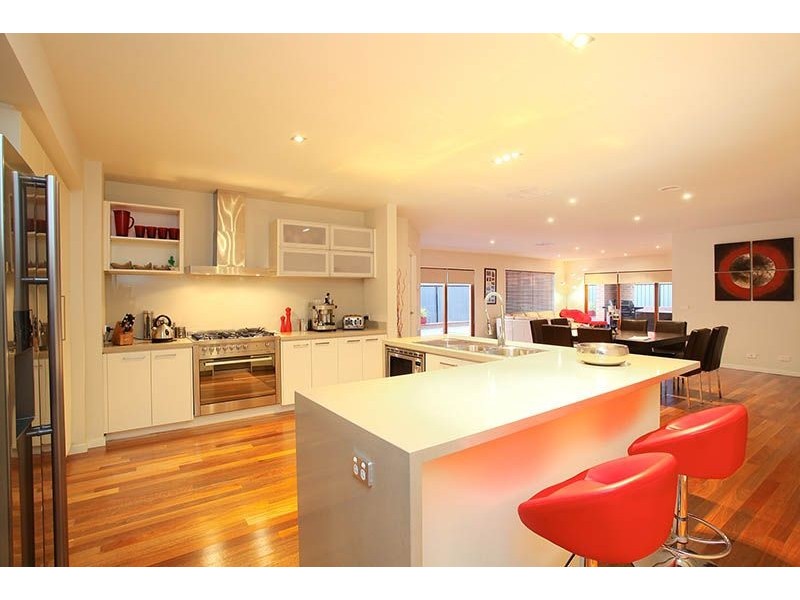 2 Strome Crescent, Derrimut VIC 3030