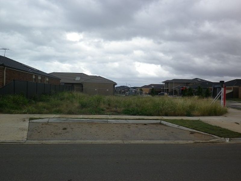 2 Bowmont Drive, Derrimut VIC 3030