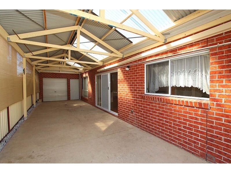 13 Reg Chalke Crescent, Cairnlea VIC 3023