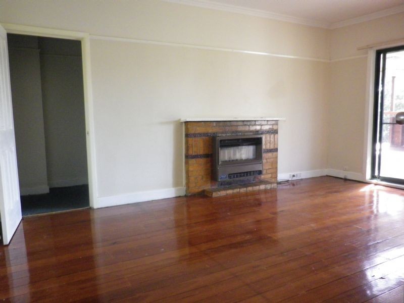 28 Welwyn Parade, Deer Park VIC 3023