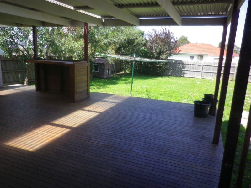 28 Welwyn Parade, Deer Park VIC 3023