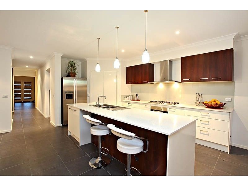 19 Muirfield Street, Deer Park VIC 3023