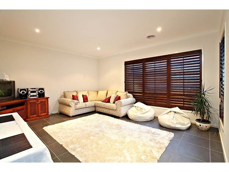 19 Muirfield Street, Deer Park VIC 3023