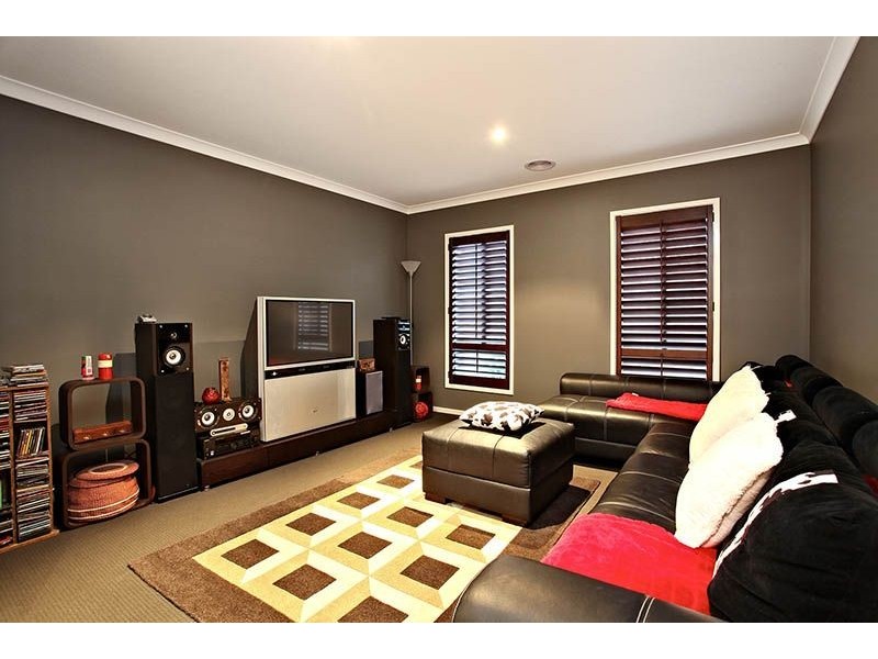 19 Muirfield Street, Deer Park VIC 3023