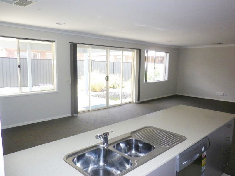 5 Inverness Avenue, Derrimut VIC 3030