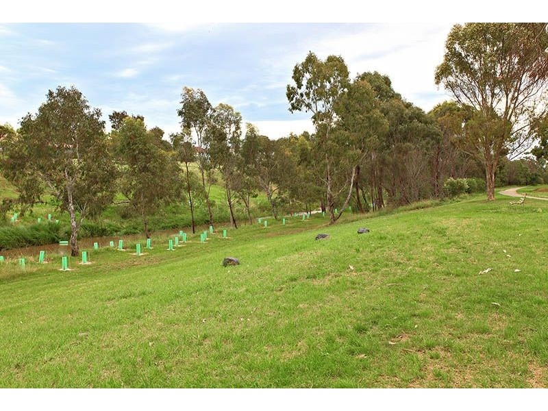 2 Slough Street, Deer Park VIC 3023