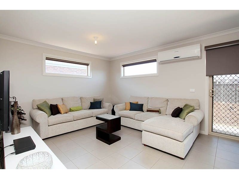 58 Pioneer Drive, Deer Park VIC 3023